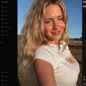 Belle2525, Best Fansly Girls List