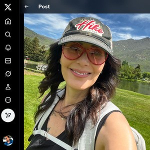 Zoey Holloway, Twitter Porn Accounts