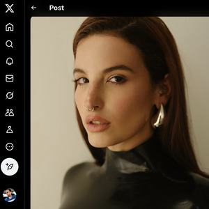 LaSirena69, Twitter Porn Accounts