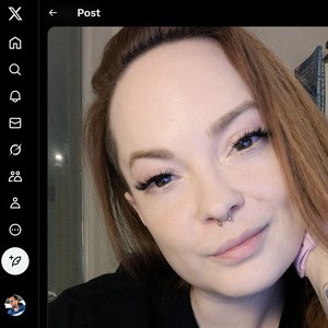 Summer Hart, Twitter Porn Accounts