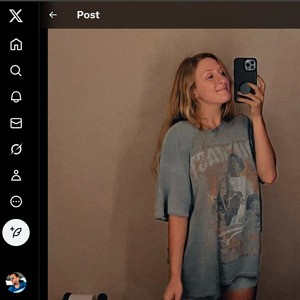 Molly Pills, Twitter Porn Accounts
