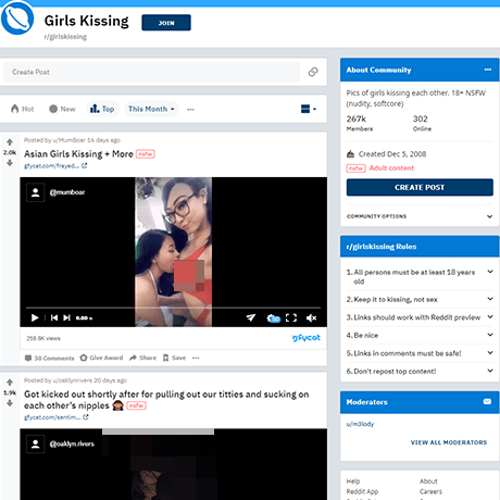 Girls Kissing