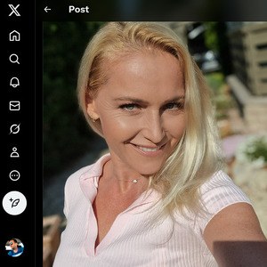 Kathia Nobili, Twitter Porn Accounts
