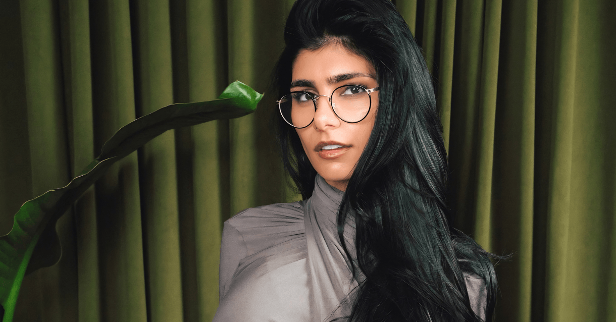 Top 10 most searched pornstars on ThePornDude 12 MiaKhalifa